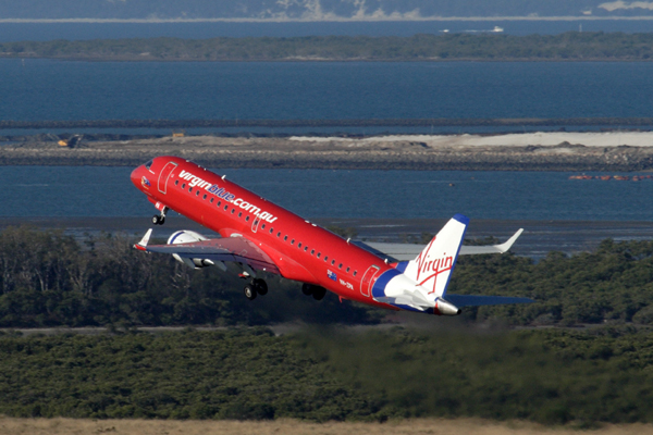 VIRGIN BLUE EMBRAER 190 BNE RF IMG_6538.jpg