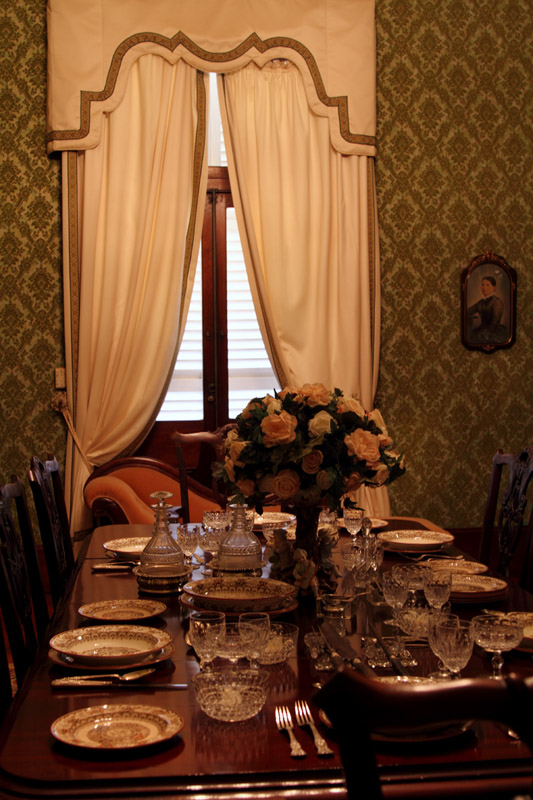 dining room~Ormiston House