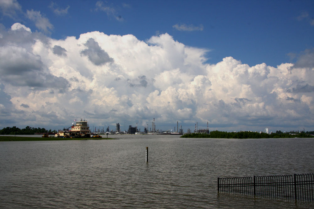 Corps of Engineers Monitoring Bonnet Carre River Levels