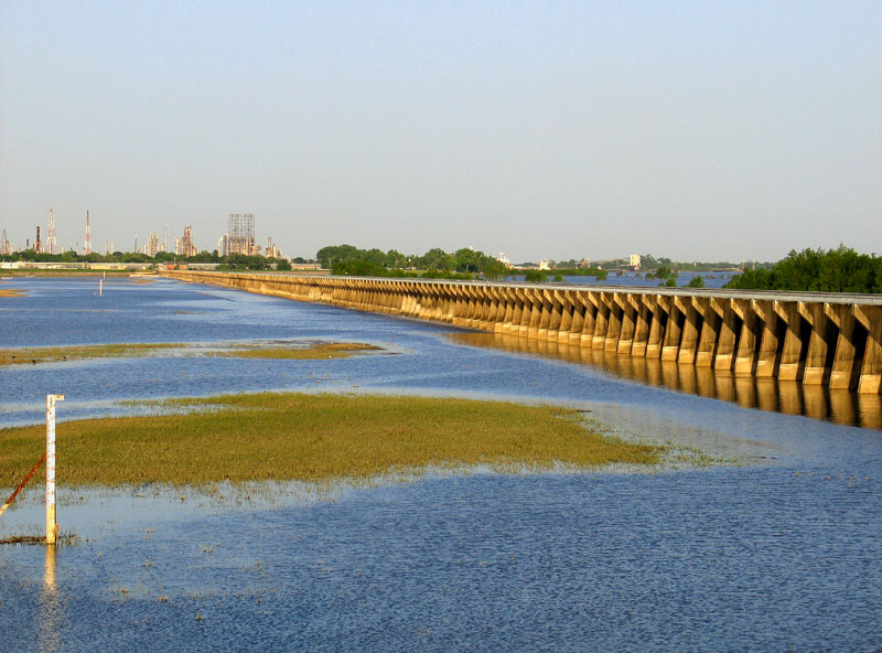 River Level Slowly Receding and Spillway Gets a Rest-May 11, 2008