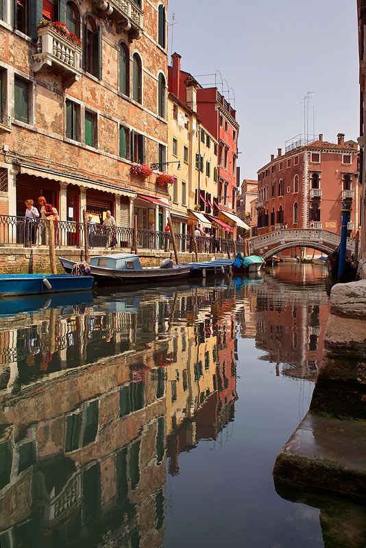 <b>7th place - Buildings in the Canal