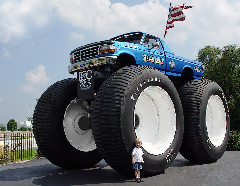 8th Place<br>Little Feet and Big Feet