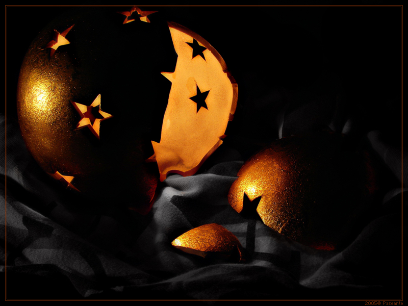 <b>9th Place</b><br>Broken stars <br> by Paseante