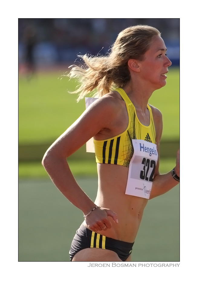 Yvonne Hak