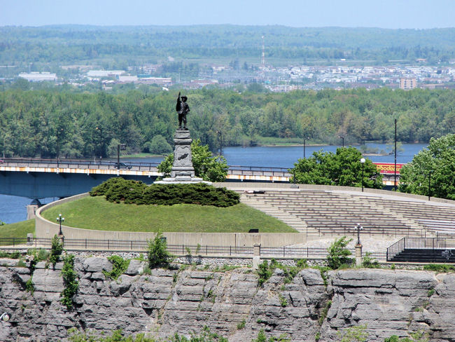 Champlain Monument on Nepean Point