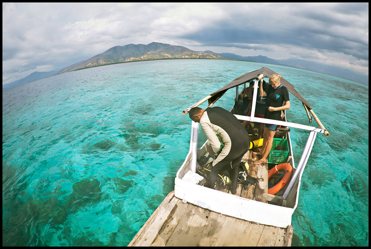 Lunch break on Panga Batang reef