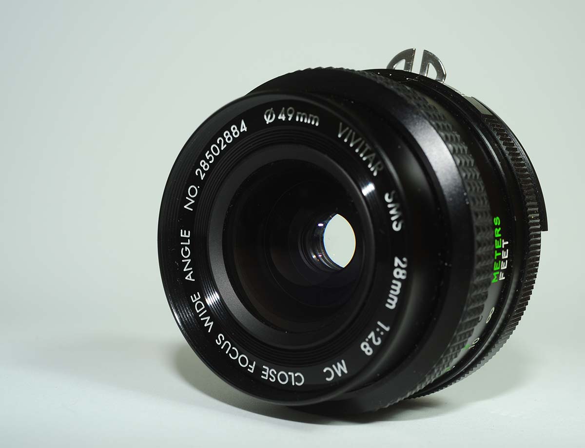 Vivitar 28mm F2.8 close focus