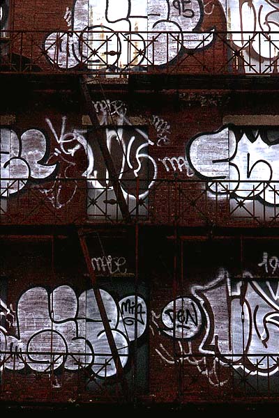 bowery grafitti.jpg