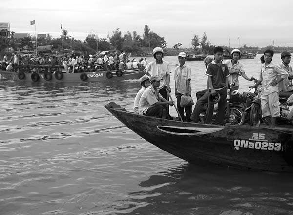 hoi an boats.jpg