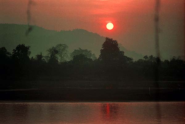 mekong sunrise.jpg