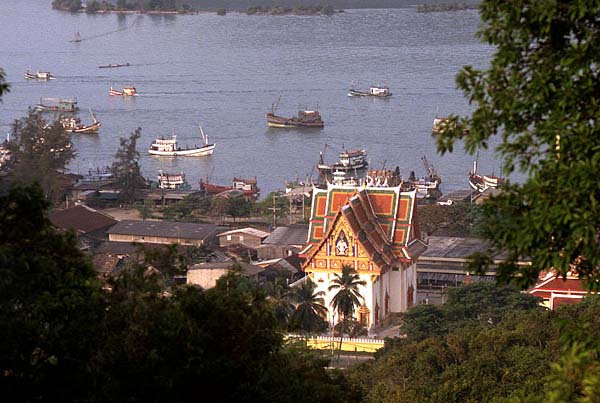 temple songkhla.jpg