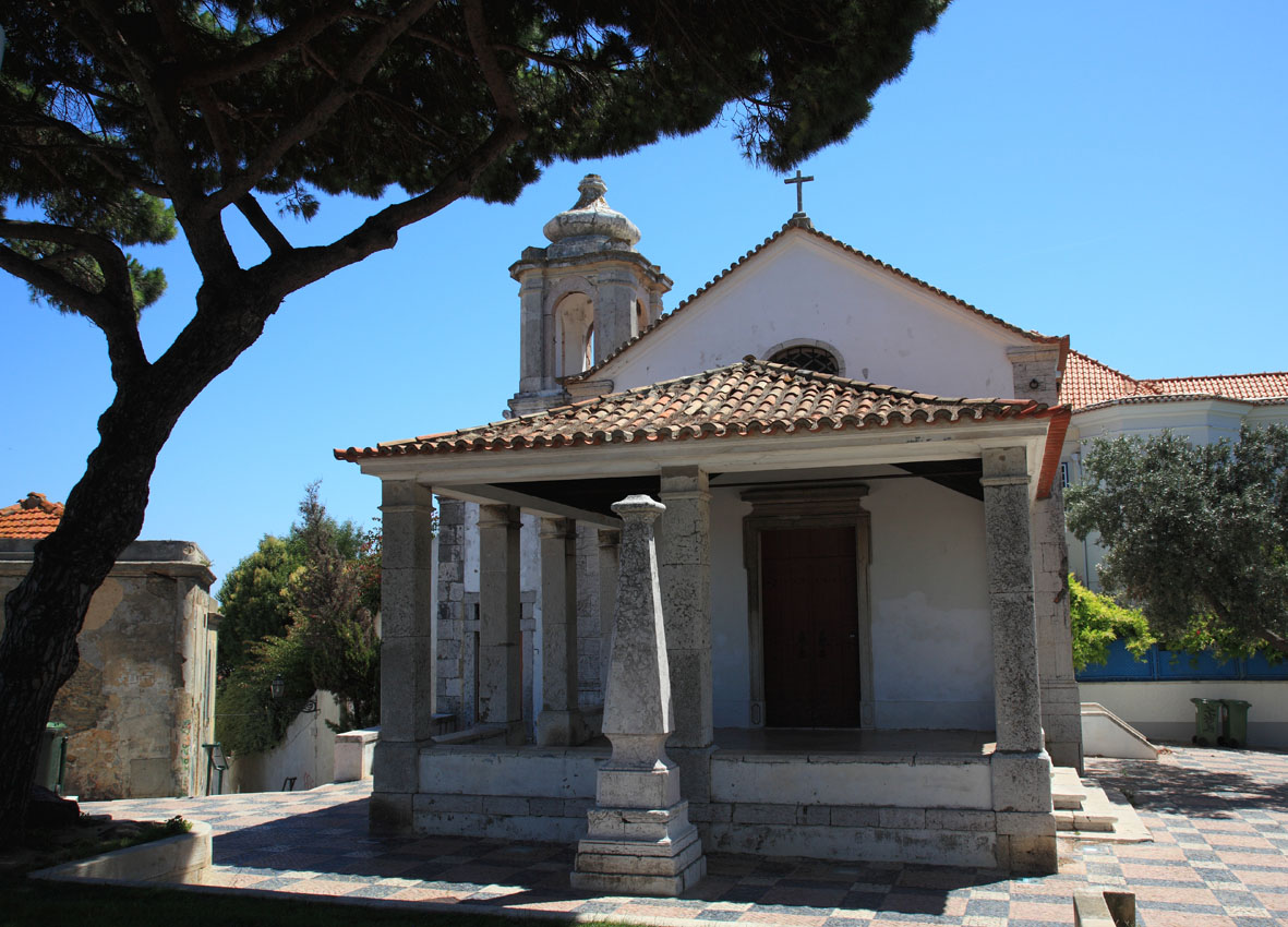 Chapel at a miradouro