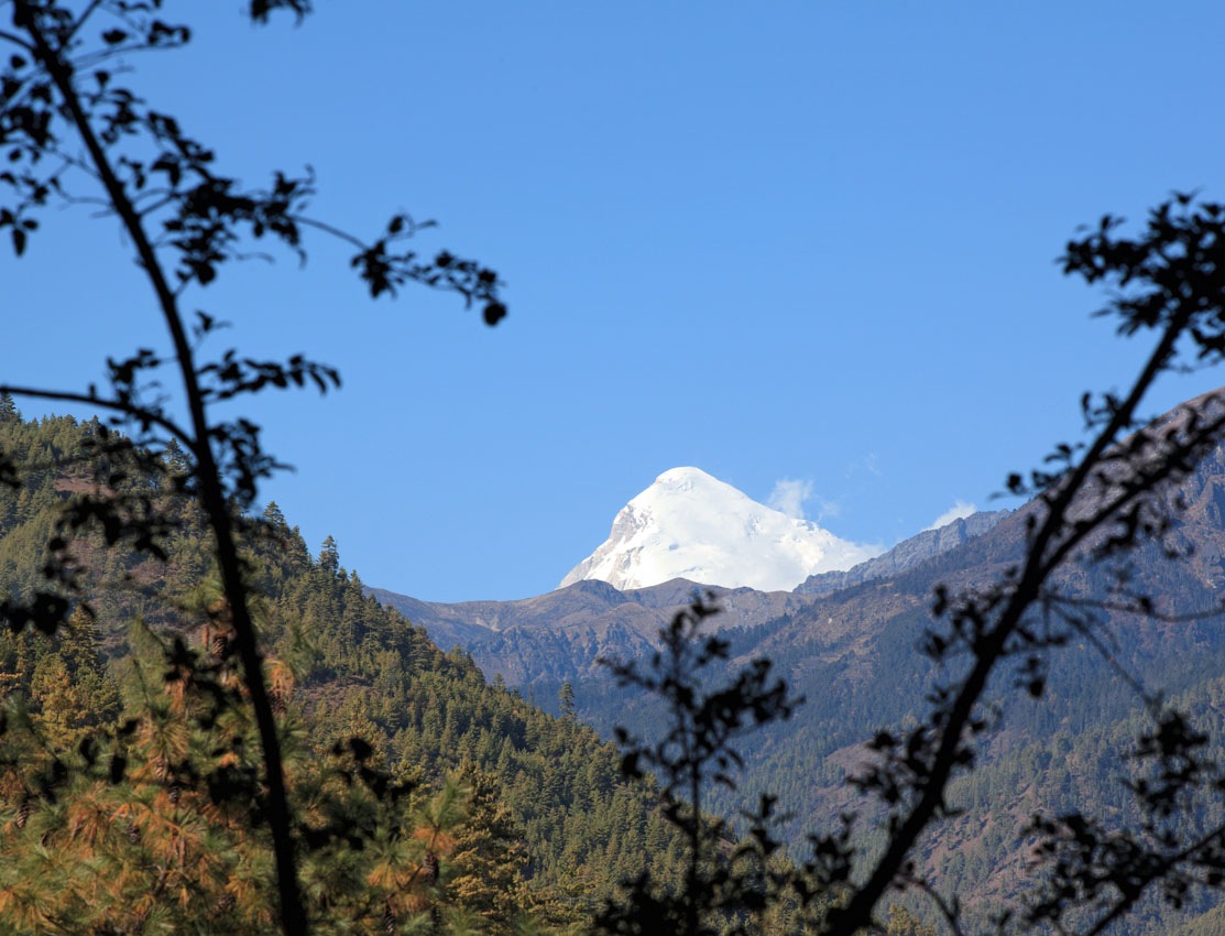 View near Drukgyel Dzong