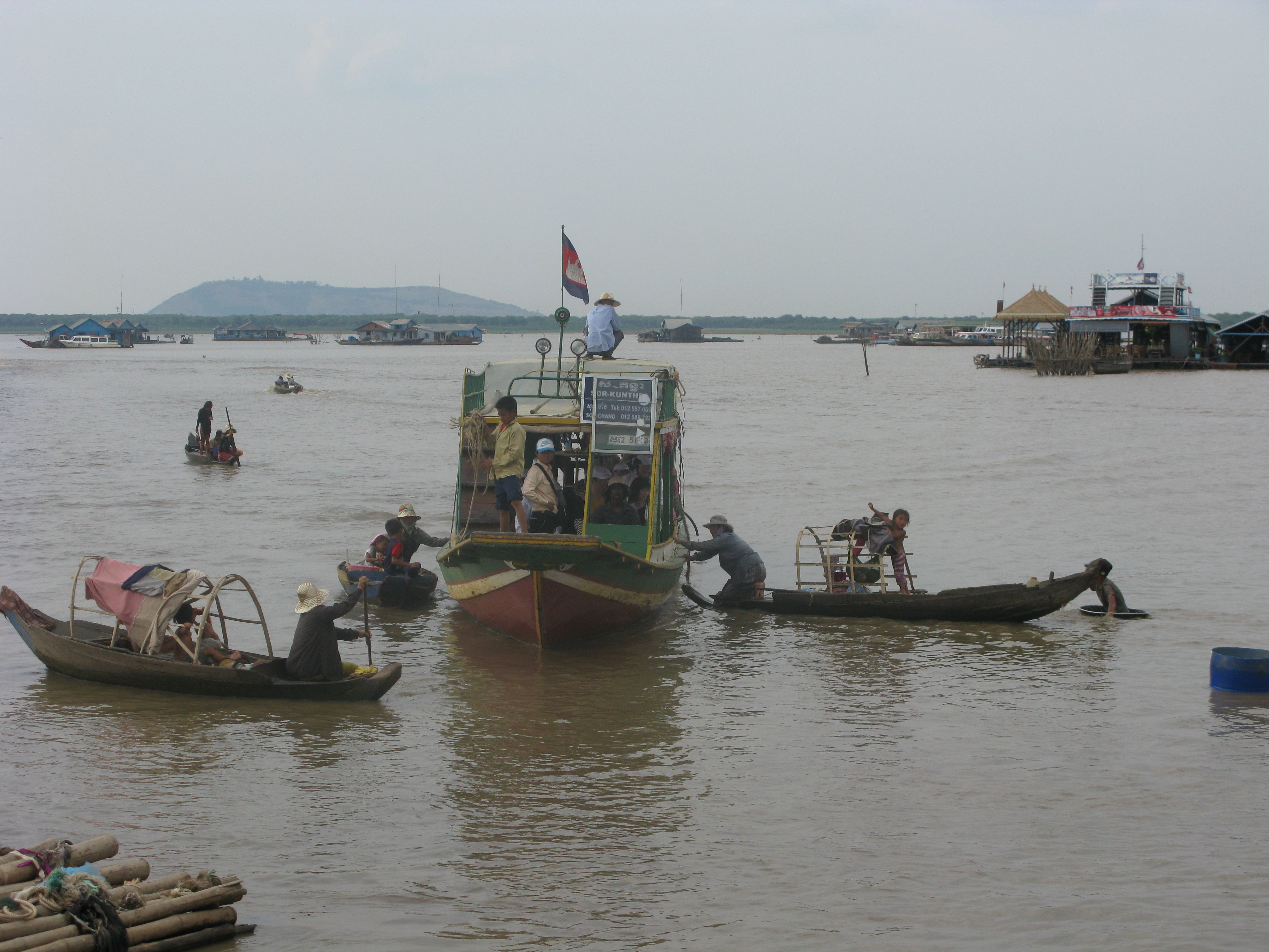 Tonle Sap boats