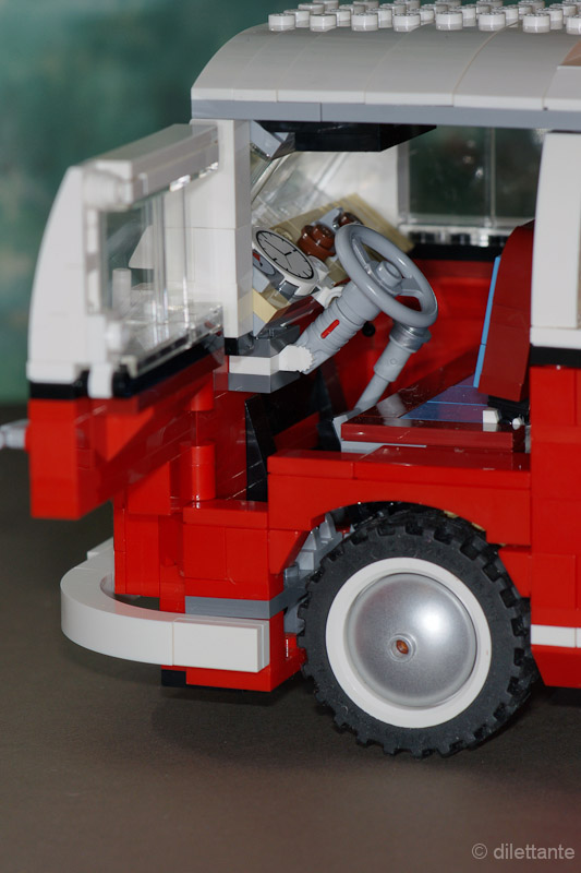 Lego Volkswagen T1 Camper Van