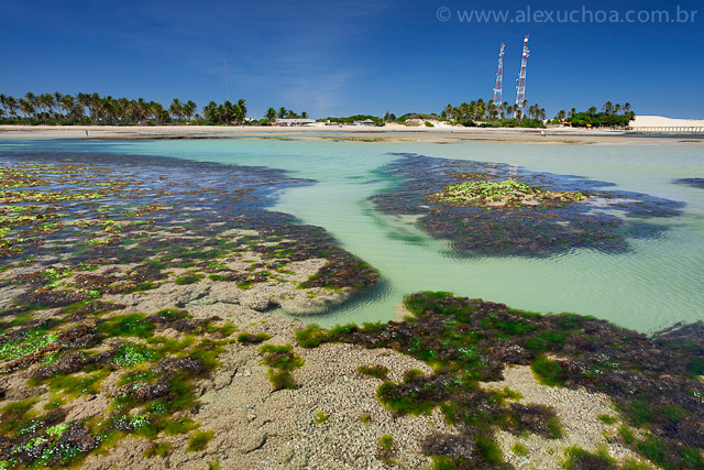Praia da Pedra Rachada, Paracuru, Ceara, 9680.jpg