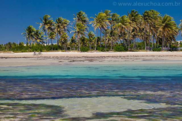 Praia da Pedra Rachada, Paracuru, Ceara, 9742.jpg