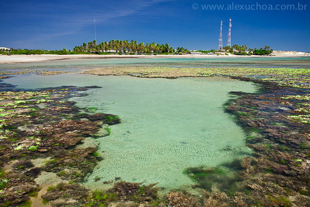 Praia da Pedra Rachada, Paracuru, Ceara, 9813.jpg
