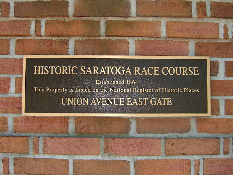 saratoga_gate2.jpg
