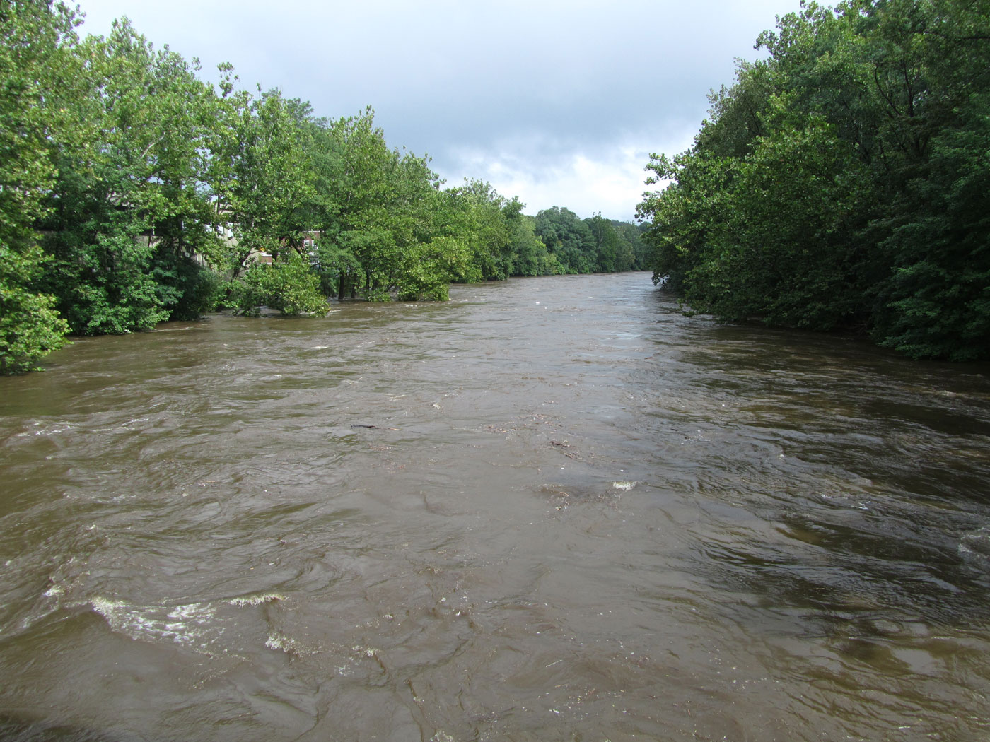 farmingtonRiver.jpg