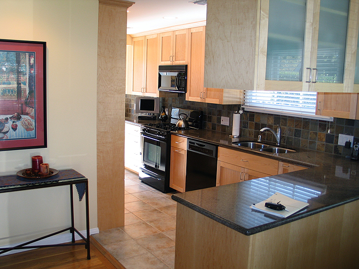 esther_kitchen.jpg
