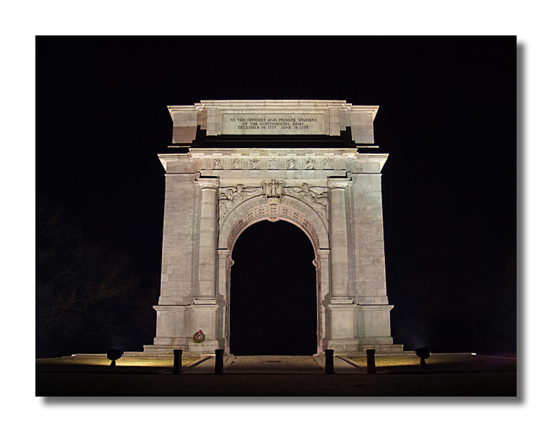 Memorial Arch at Night