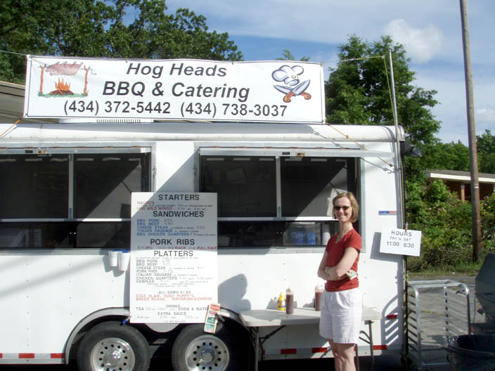 BBQ stand In Clarksville.jpg