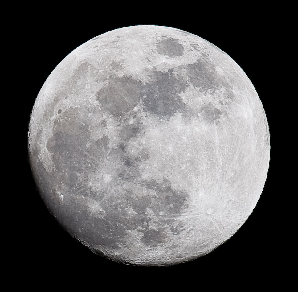 mar 31 07 moon from deck-13 crop.jpg
