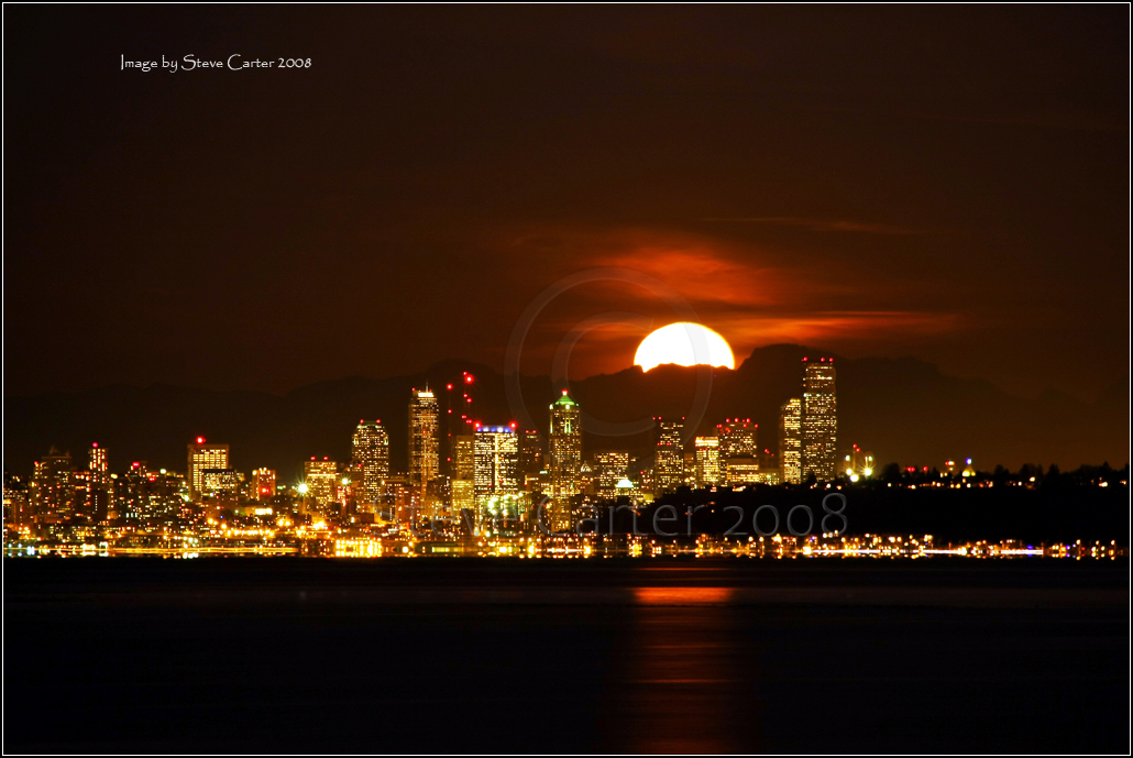 Moonrise over Seattle