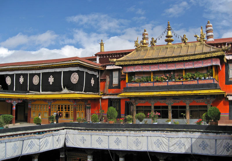 Jokhang roof