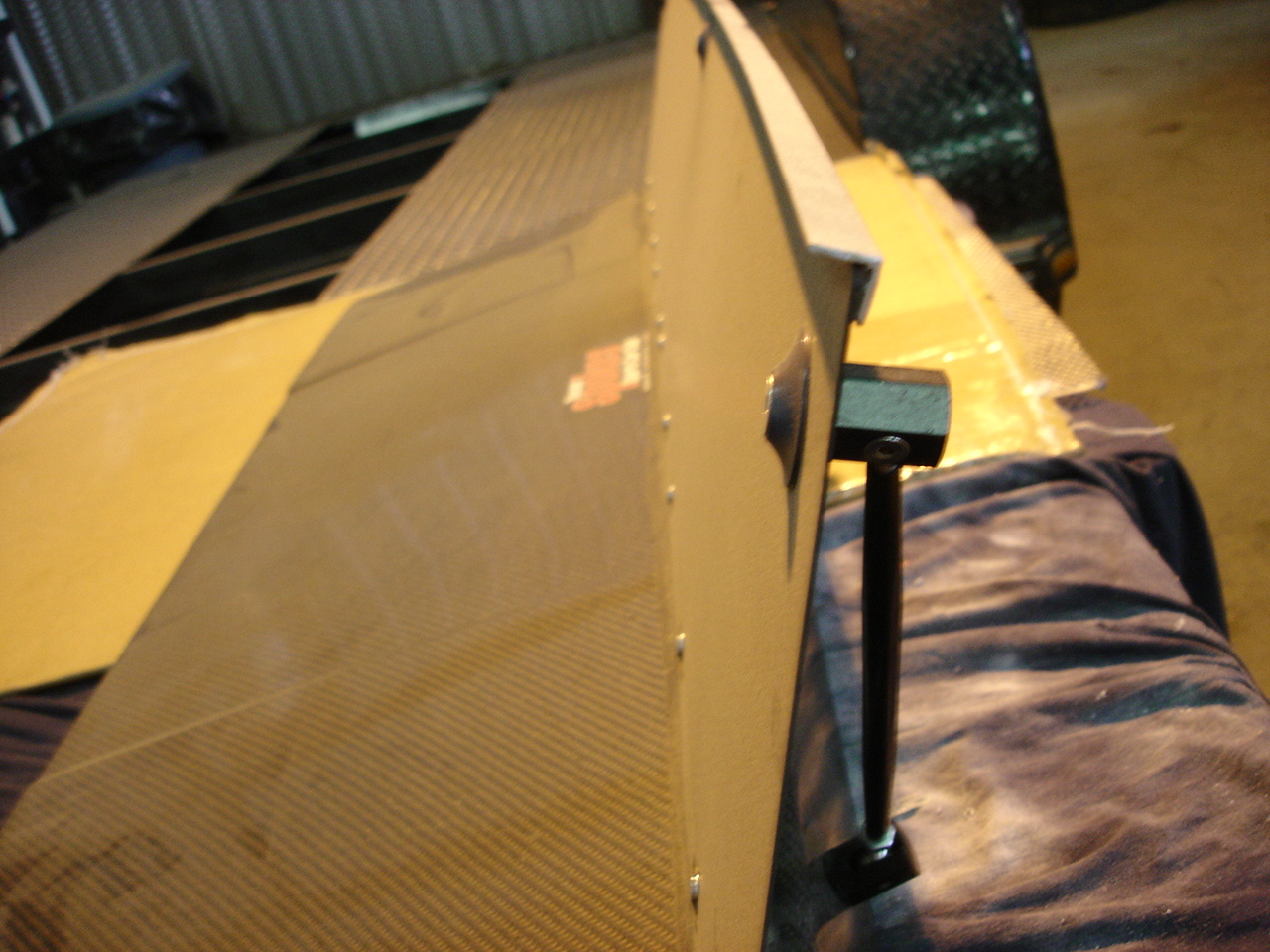 Spoiler side view