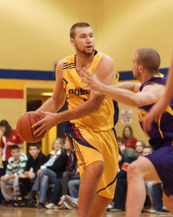 QueensVsLaurier 02445.JPG