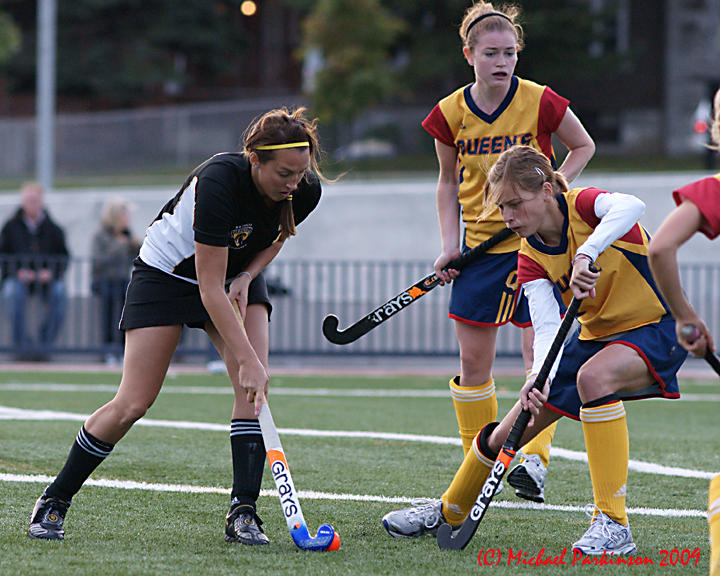 Queens vs Waterloo 08172 copy.jpg