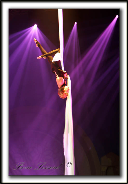 _MG_3561a -  DANIELLE BEAUDOIN - TISSUS ARIEN  /  AERIAL SILK