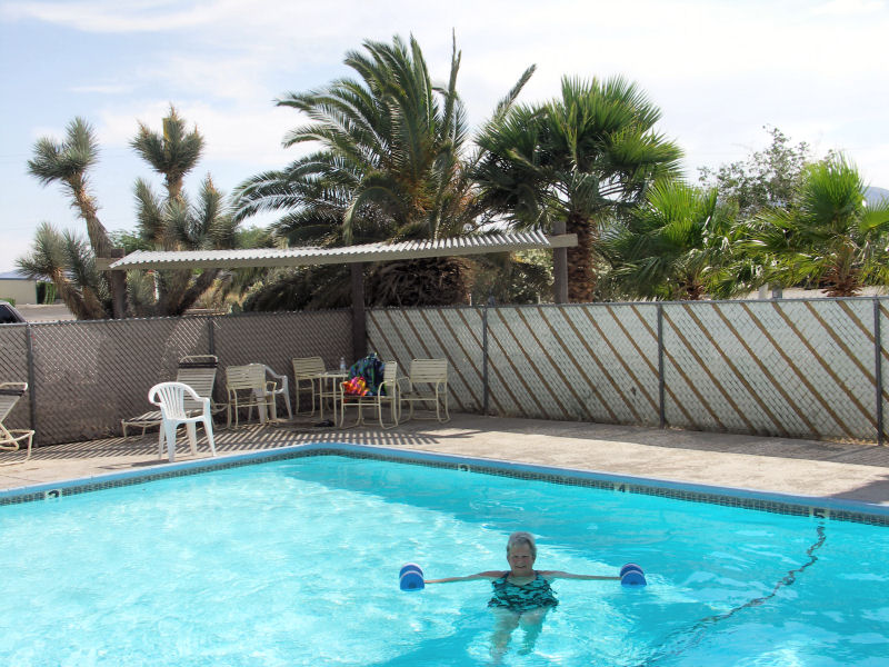 Phyl also cooling off in Needles,Ca  tw.JPG