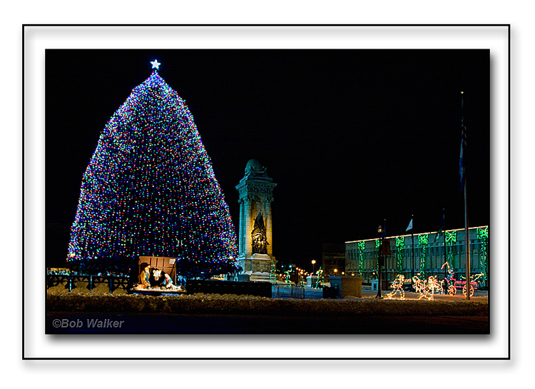 Christmas In Clinton Square December 2008