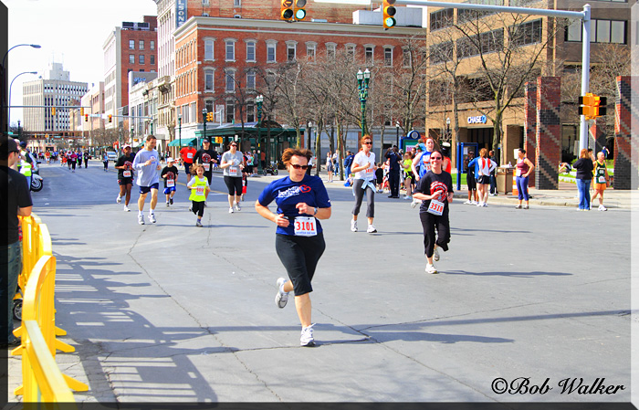 Contestants Young And Old Head Toward The Finish Line
