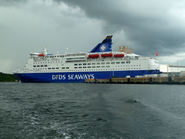 CROWN OF SCANDINAVIA - (3) @ Oslo, Norway