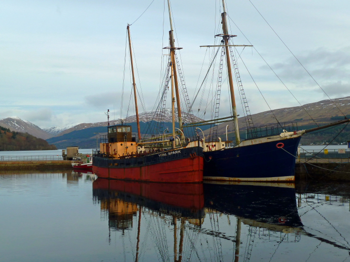 HISTORIC SHIPS REGISTER  - VIC 32 VITAL SPARK  & ARTIC PENGIUN & Inveraray Pier