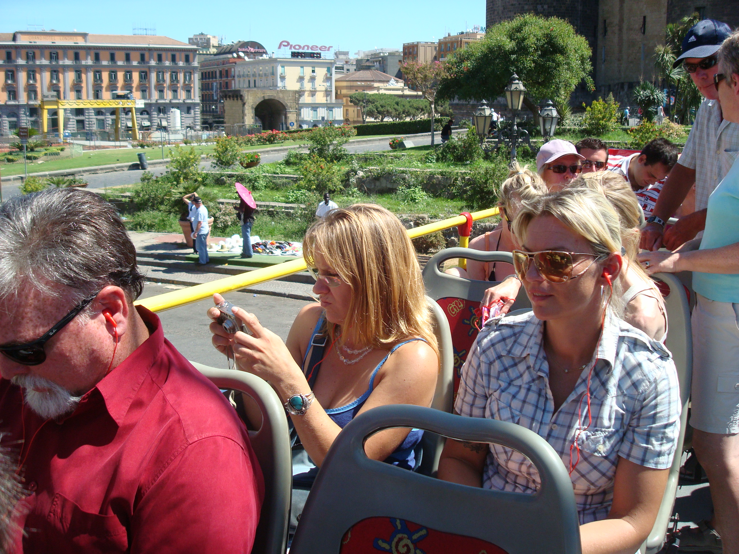 Hop On - Off - Napoli
