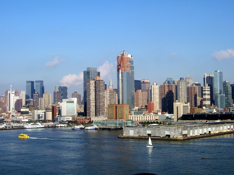 sailing into New York