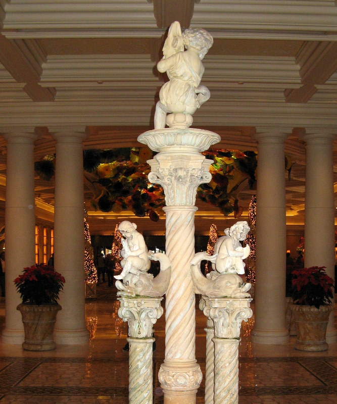 Small Fountain at Bellagio