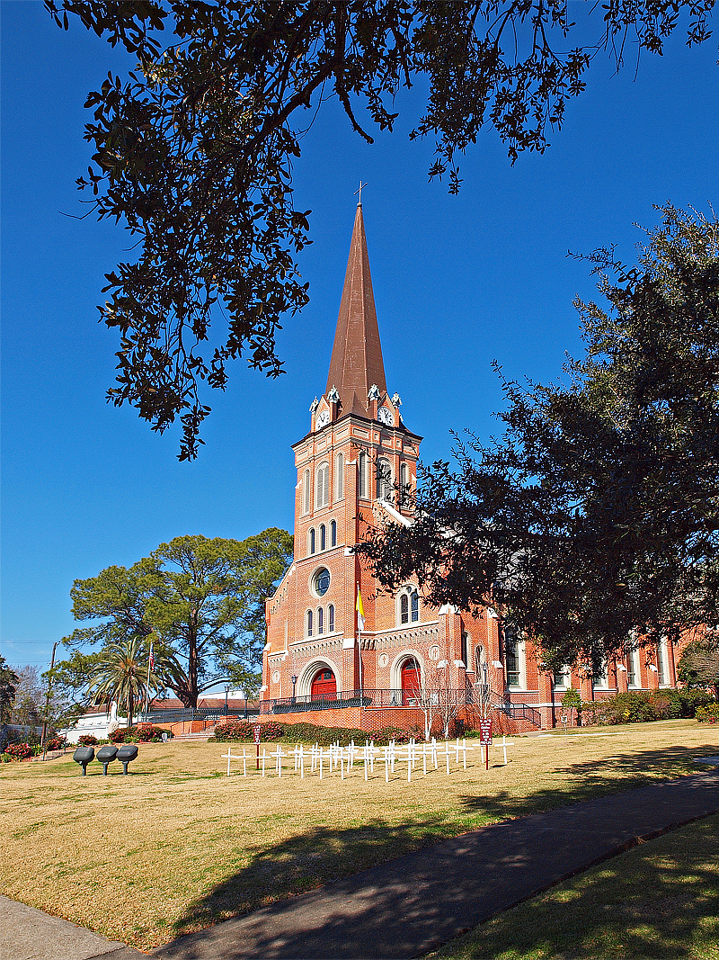 Another view of St Marys church in Abbeville, LA.