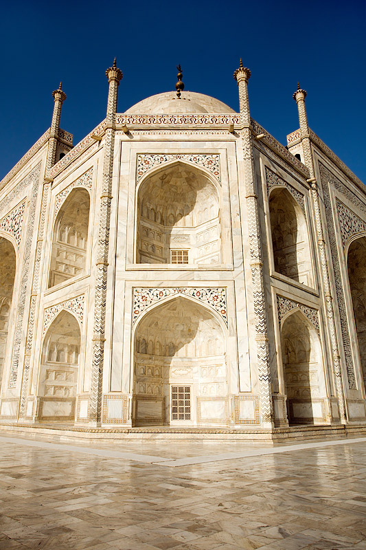 Taj Mahal Mausoleum: Side Pishtaq