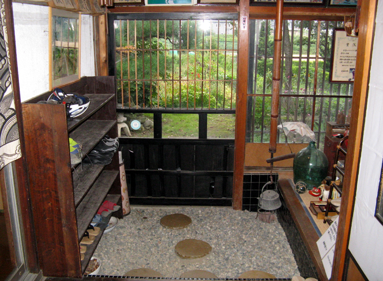 Entrance to the youth hostel. This place is tucked behind a liquor store.