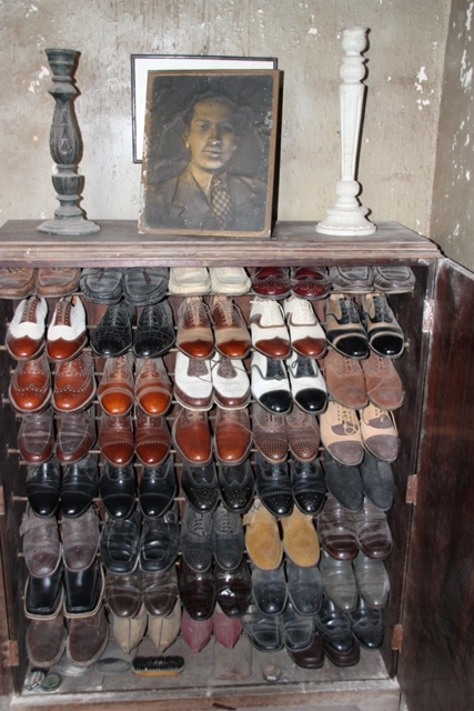 Grand Pas Shoe Cupboard