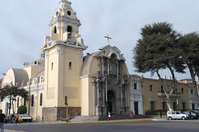 Barranco, Church