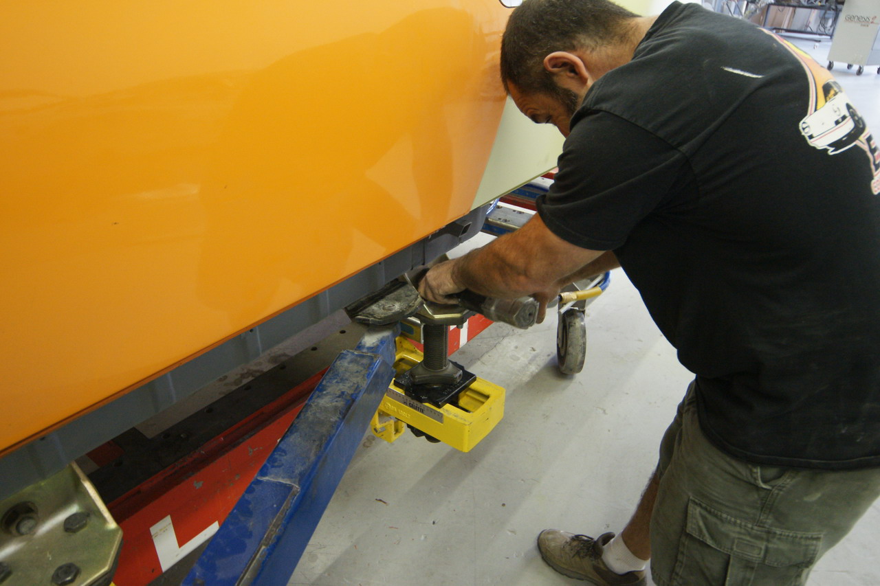 Attaching the 914 Chassis to the Celette Test Bench - Photo 9