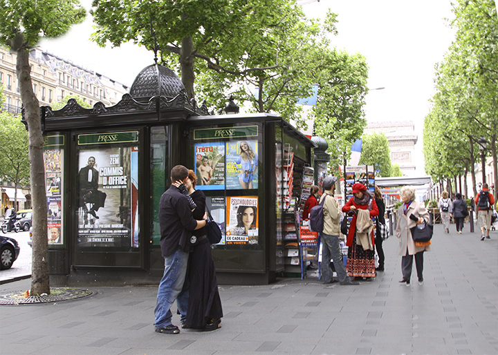 Lovers on Champs Elysee.jpg