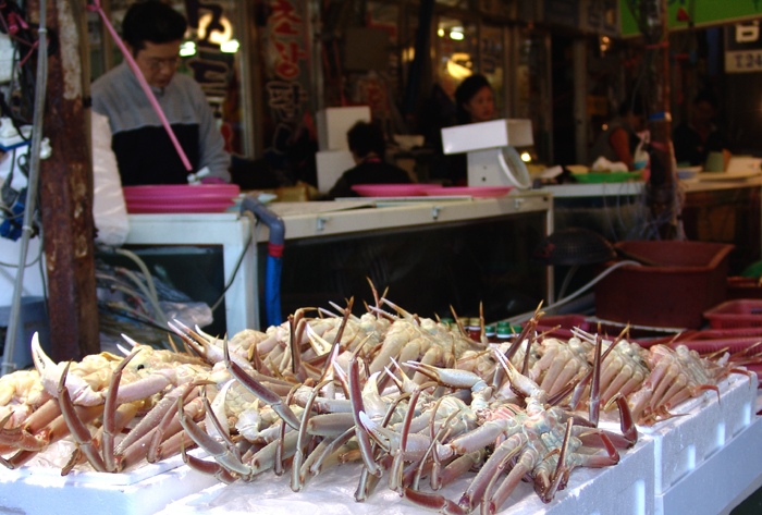 Fresh Crabs for sale at Jukdo Sheajang